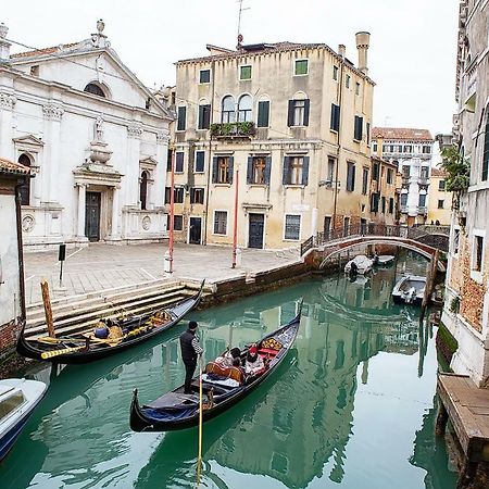 Апартаменты Pink House In Venice City Center Экстерьер фото